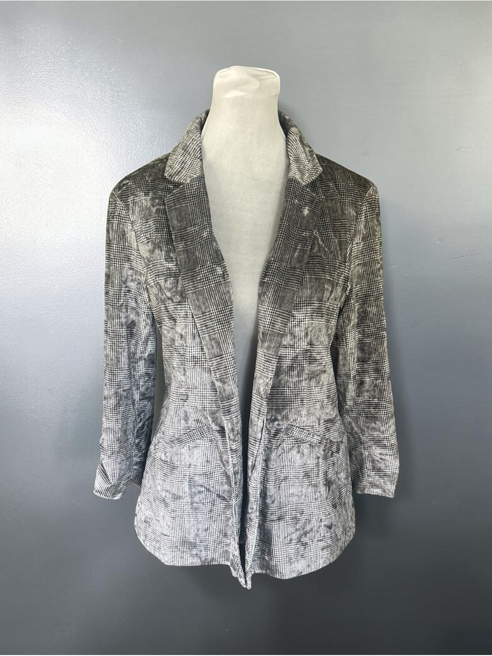 Elle black, gray and white blazer in size S